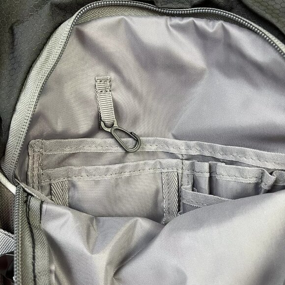 High Sierra Loop Backpack 33L Black Grey Tablet Sleeve Travel Work School NEW - Picture 4 of 7